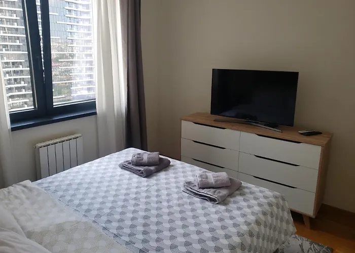 B-G Waterfront Apartment