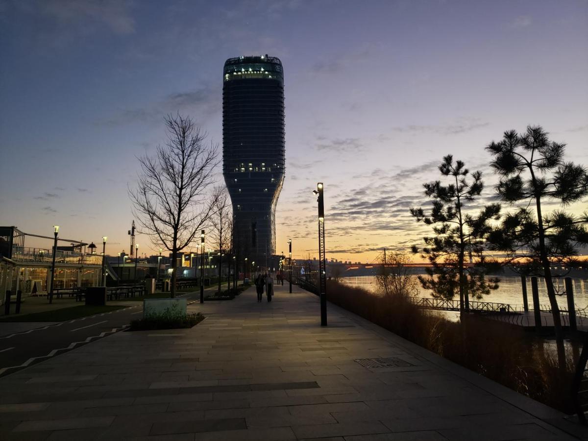 Apartment B-g Waterfront *